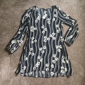 Express long sleeve flower dress